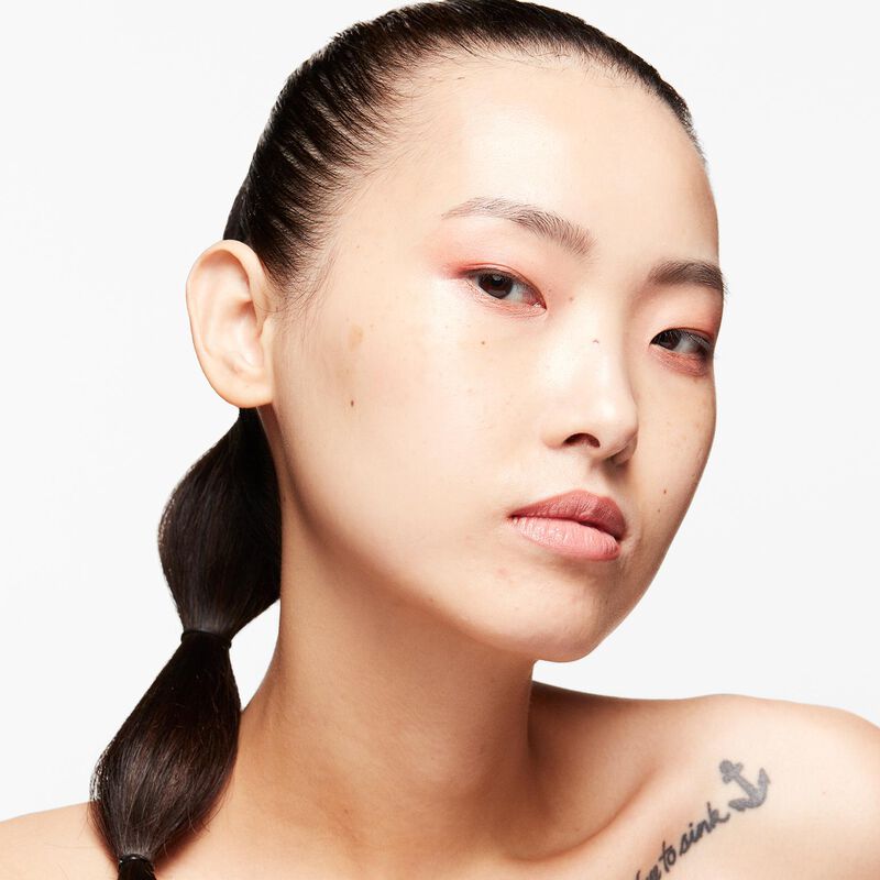 M.A.C Strobe Dewy Skin Tint image number 35